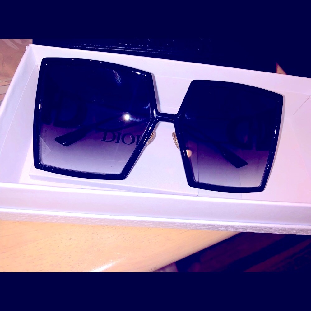 Christian Dior sunglasses like new 🔥